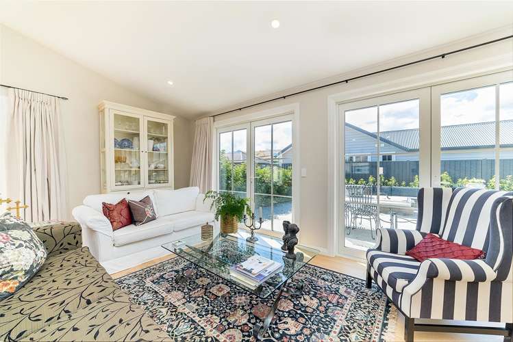 29 Oxfordshire Avenue Lower Shotover_4