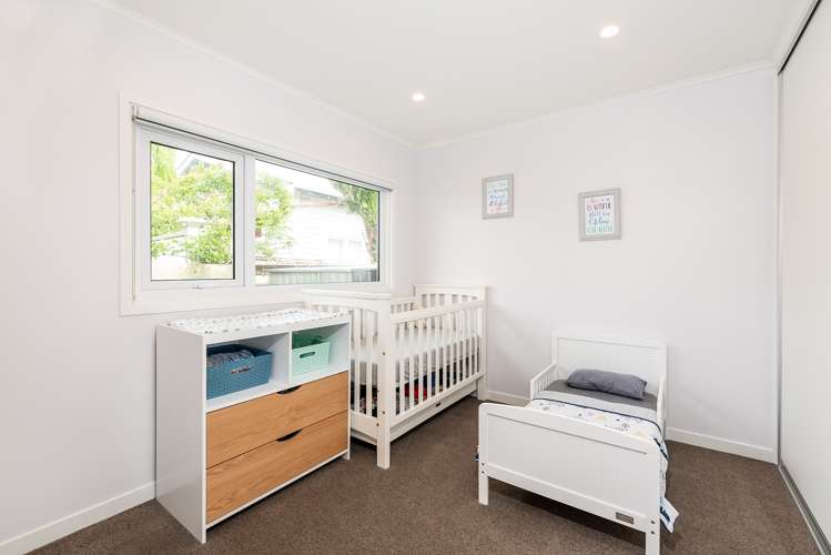 2/137 Shakespeare Road Milford_9