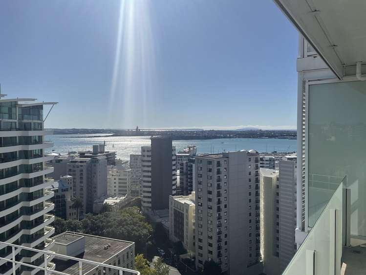 2203/10 Waterloo Quadrant Auckland Central_31