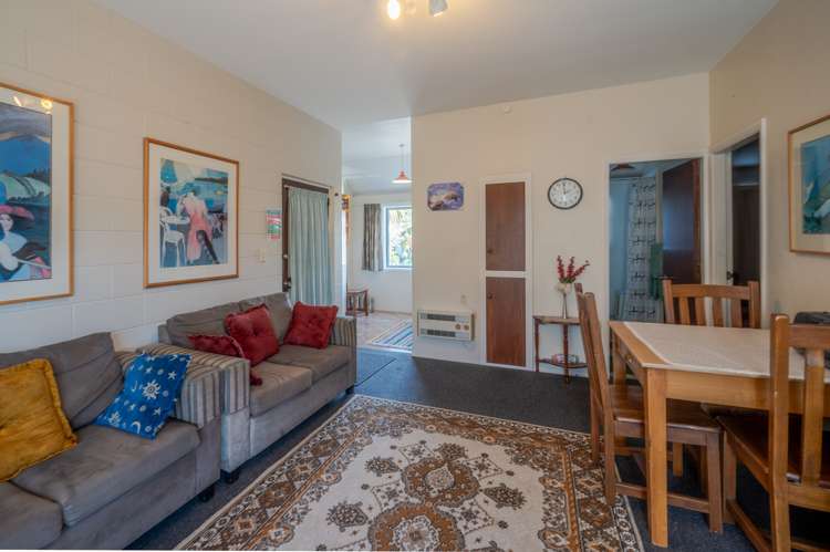 2e Church Street Akaroa_10