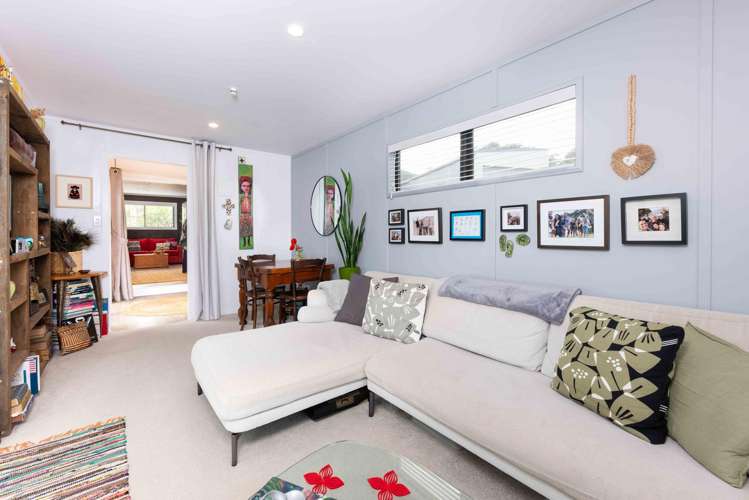 5 Waianga Place Omapere_11