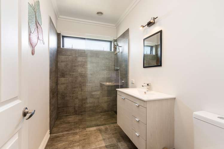 11 Mitchell Avenue Maryhill_13