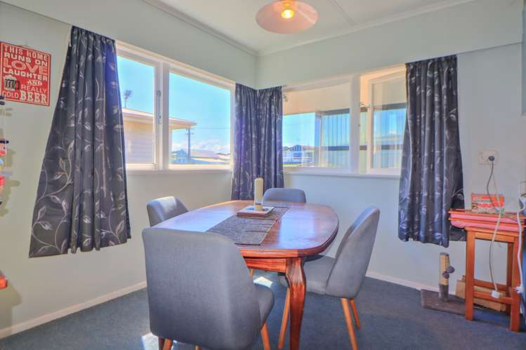 79 Park Avenue Waitarere Beach_8