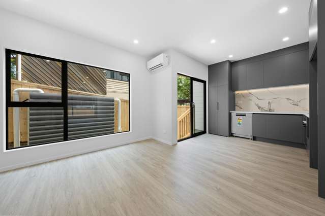 Stylish Brand-New Homes in a Prime Location