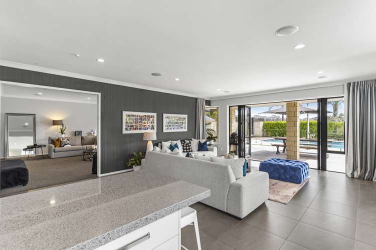 81 Whitford Park Road Whitford_10