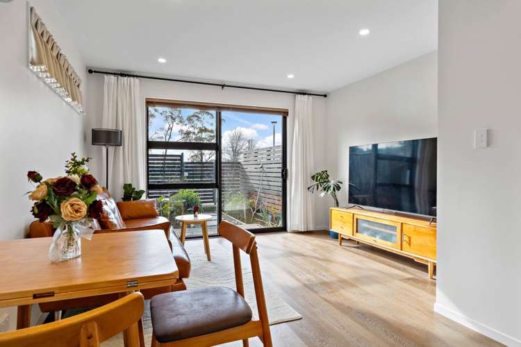 1/107 Selo Street Glen Eden_8