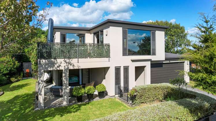 9 Bishopsworth Way Huntington_34