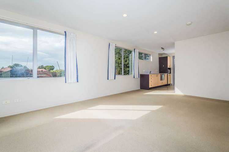 F5/27 Inverness Road Browns Bay_3
