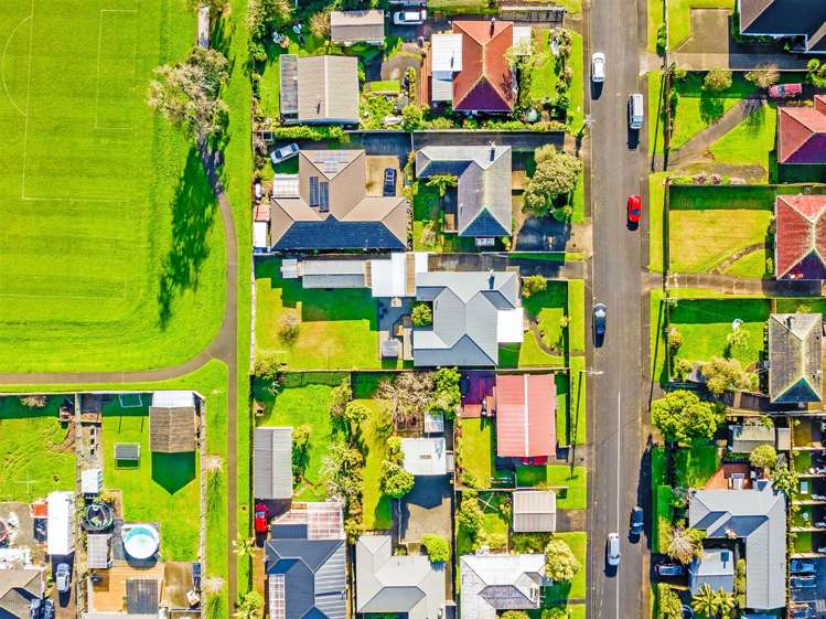 4 Rixon Place Te Atatu Peninsula_31