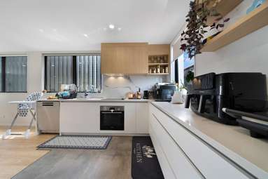 7/30B Westgate Drive_3