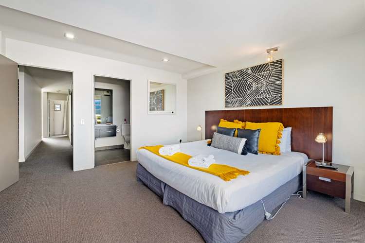 38b Lomond Crescent Queenstown_13