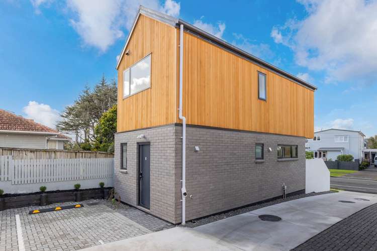 1/91 Beach Road Te Atatu Peninsula_9