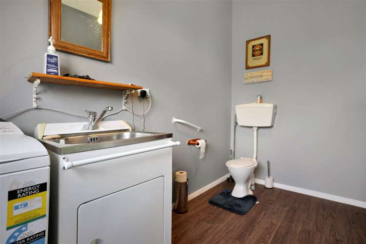 17 Wilkinsons Road Chertsey_14