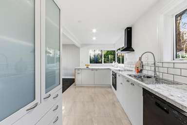 52 Orrick Crescent_4