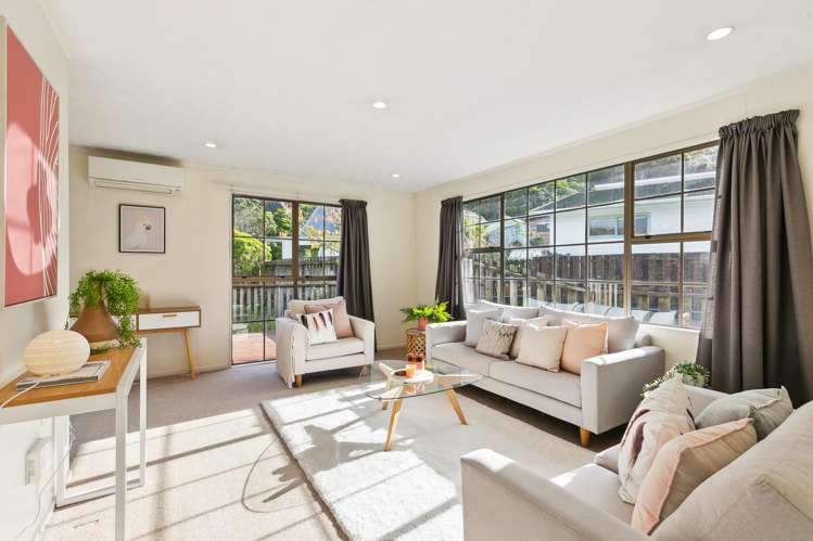 65 Percy Dyett Drive Karori_2