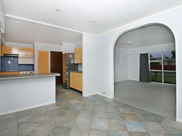 6 Truscott Grove Awapuni_3