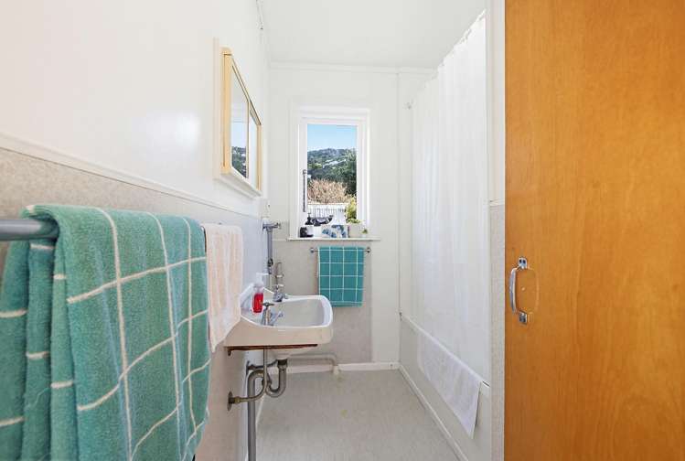 94 Freyberg Street Lyall Bay_9