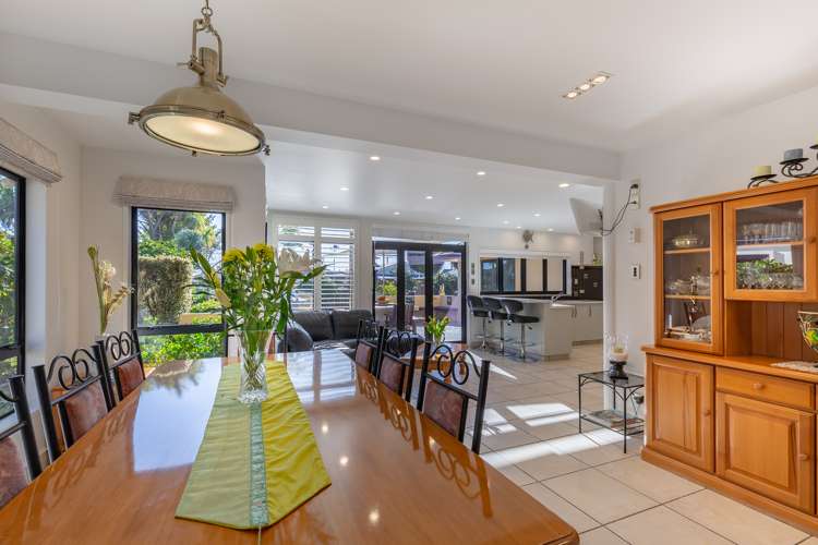 8 Di Pierri Way The Wood_5