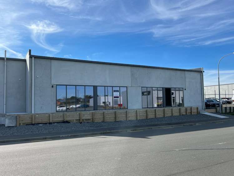 6/1 Lake Bryndwr Lane Burnside_5