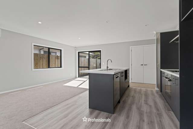 38 Harry Martin Lane Wainuiomata_1