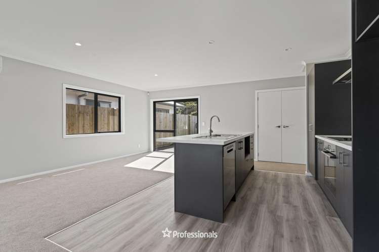 38 Harry Martin Lane Wainuiomata_1