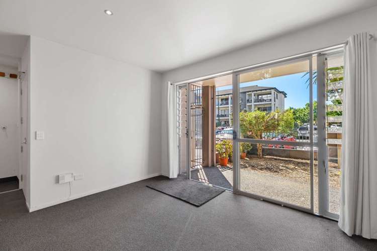 90a Michael Jones Drive Flat Bush_10