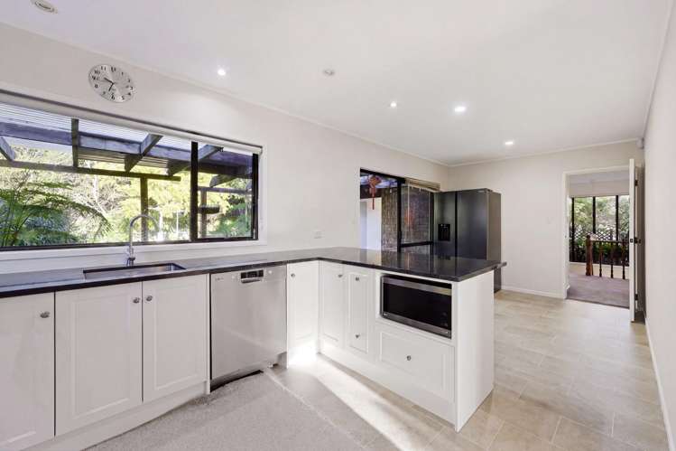 42 Murvale Drive Bucklands Beach_10