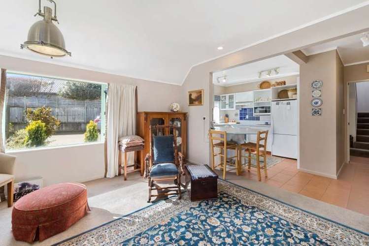 2/89 Harvey Street Waipahihi_5