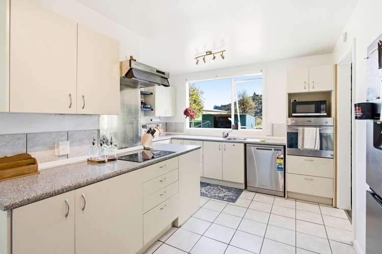 5 Freyberg Road Fairfield_5