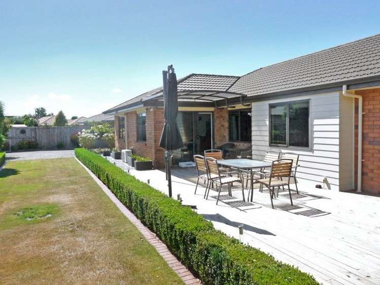 57 Lord Auckland Road Wakefield_16