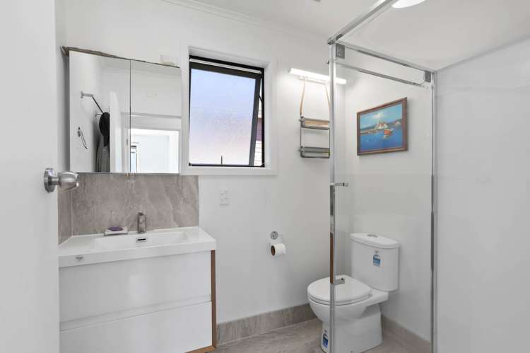 39 Newington Road Henderson_10