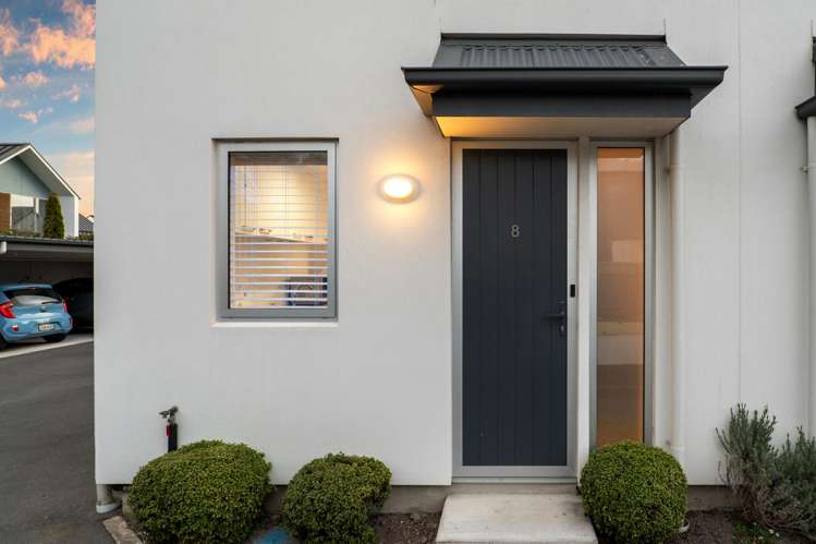 8/46 Andover Street Merivale_1