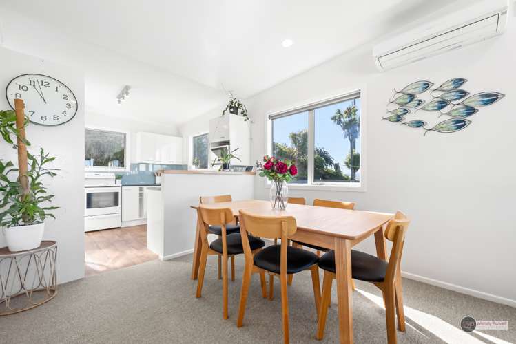 73 Miromiro Road Normandale_5