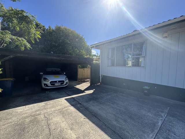 44 Universal Drive Henderson_2