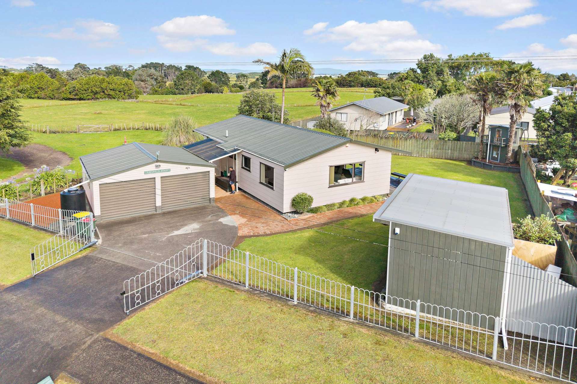 96 McRobbie Road Kingseat_0