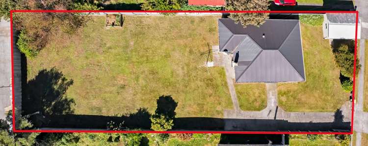 64 Egmont Street Hawera_17