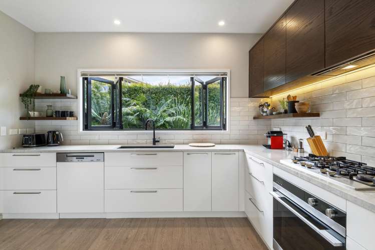23A Peter Terrace Castor Bay_18