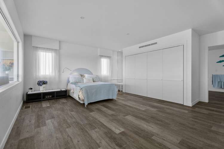 215 J Renall Road Pollok_30