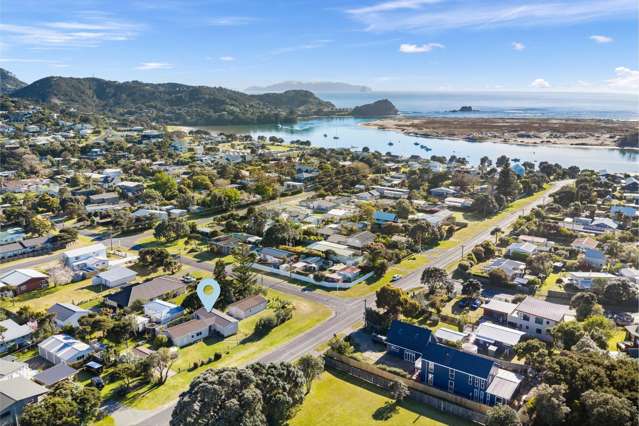 A Coastal Classic with Room for Family & Friends
