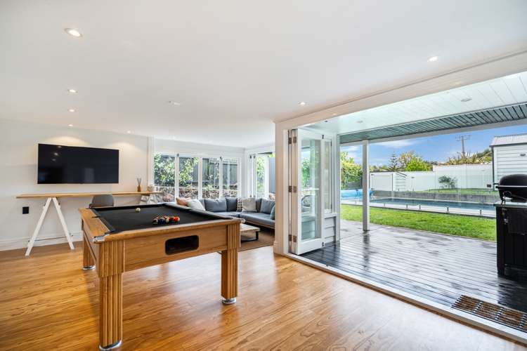 6 Shoal Bay Road Devonport_15