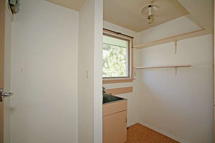 65 Moffat Drive Lincoln_24