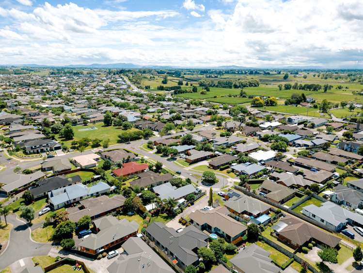 10 Belgrave Court Huntington_18