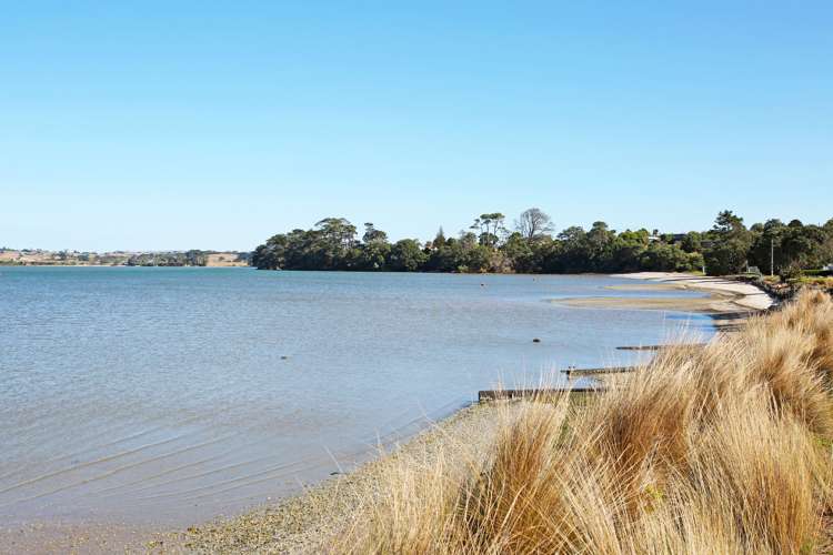 7 Ronald Avenue Glenbrook_18