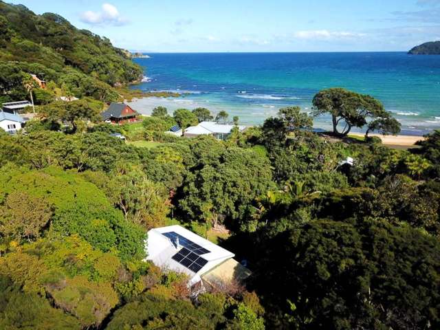 Idyllic retreat a stroll to the beach & amenities