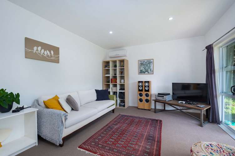 51 Handyside Street Tawa_6