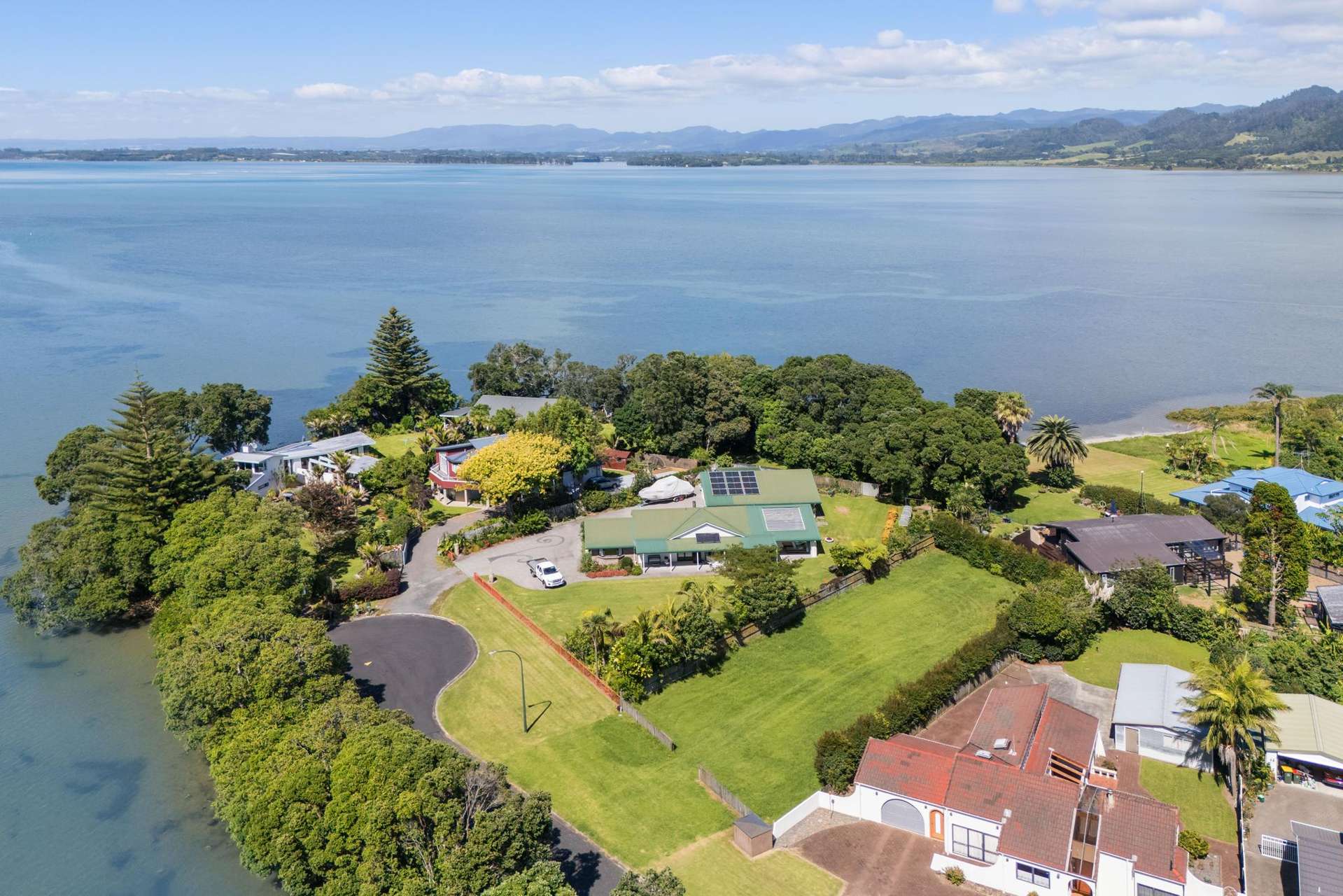 7 Waione Avenue Athenree_0