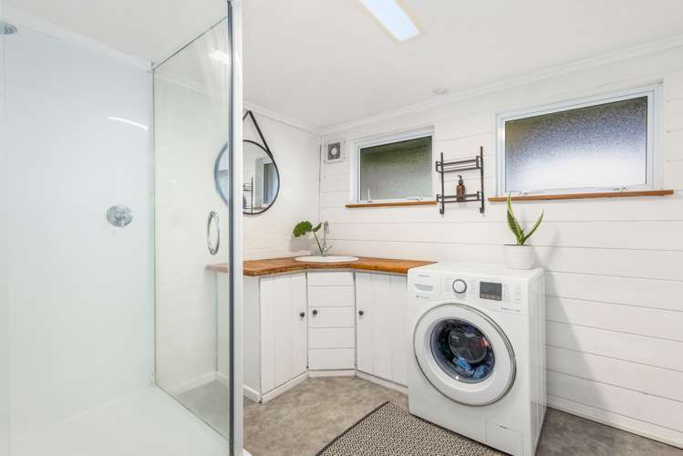 1/53 Deep Creek Road Waiake_11