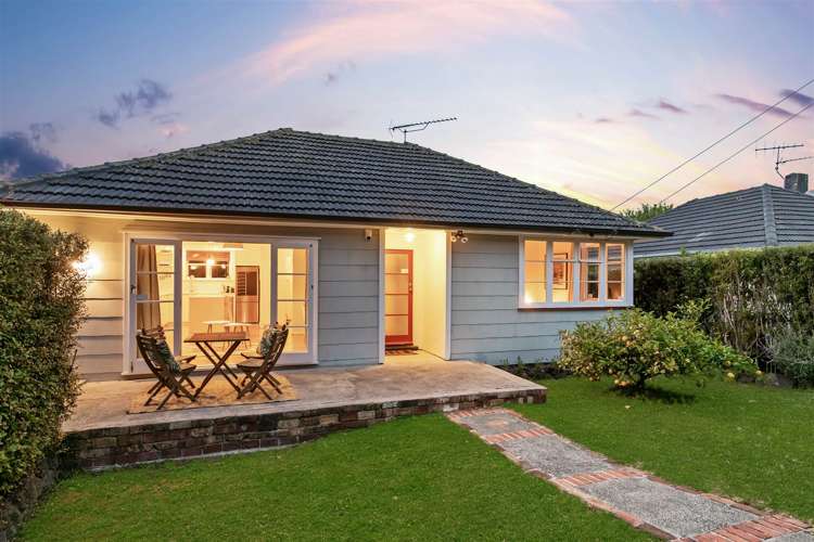 36 Glass Road Mount Roskill_15