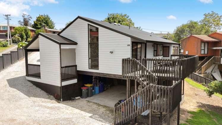 32 Acacia Crescent Glenview_19