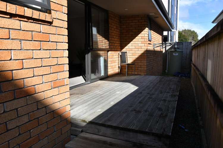 1/27 Hogan Street 1074_9